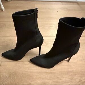 Jewel Badgley Mischka Black Heeled Boots